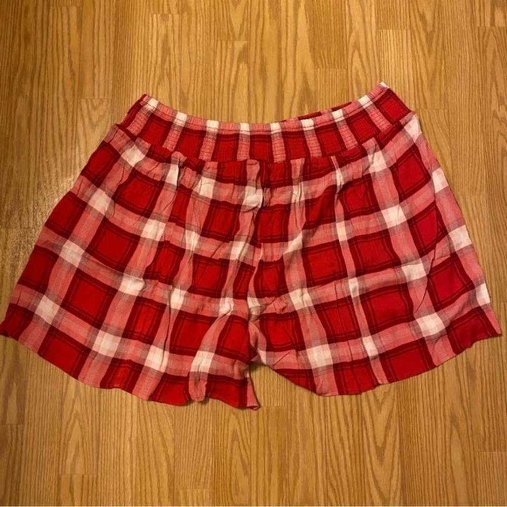 Torrid‎ High Rise Smocked Waist Plaid Shorts - Picture 3 of 3